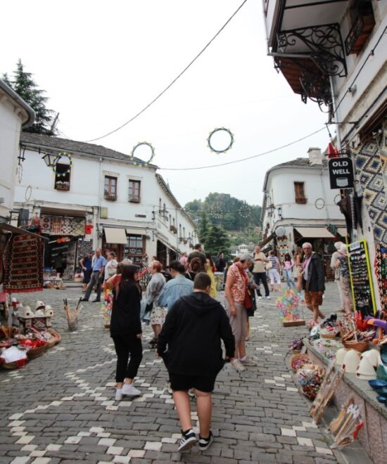 Gjirokaster, Tepelene & Liqeni i Viroit - Udhetim 1 Ditor